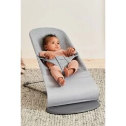 Bouncer Bliss 3D Jersey - Light Grey 14 Bouncer Bliss 3D Jersey - Light Grey -METRO BABY SHOP 006072 bouncer bliss light grey 3d jersey lookbook babybjorn 01