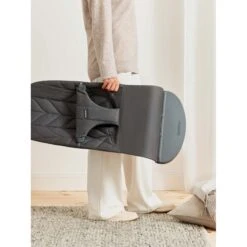 Bouncer Bliss Cotton Petal Quilt - Anthracite PRE ORDER MAY -METRO BABY SHOP 006126 bouncer bliss anthracite cotton petal quilted lookbook babybjorn 09