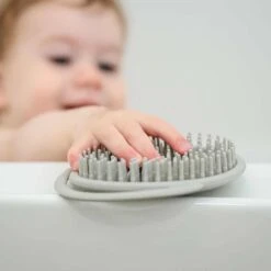 Haakaa Silicone Shampoo Brush -METRO BABY SHOP 121557578 145837827223827 531098965070507885 n