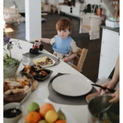 Mushie Dinner Plate Square - Set Of 2 VARIOUS COLOURS -METRO BABY SHOP 7O0A3610 600x a817e5a5 d769 4a6c 958c 8997bfc08c2b