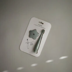 Mushie Training Toothbrush VARIOUS COLOURS -METRO BABY SHOP 7O0A6912 1 p