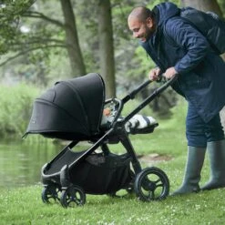 Mamas & Papas Ocarro All-Terrain Pram VARIOUS COLOURS -METRO BABY SHOP Black Carbon03 2000x2000 ecabccc9 e05f 4dc6 8d61 30163fd5064f