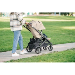 Uppababy CRUZ V2 + FREE SNUG SEAT + CUP HOLDER - Liam (Oat Melange/carbon/chestnut Leather) PRE ORDER APRIL 20 Uppababy CRUZ V2 + FREE SNUG SEAT + CUP HOLDER - Liam (Oat Melange/carbon/chestnut Leather) PRE ORDER APRIL -METRO BABY SHOP CRUZ23 LIM 346 small