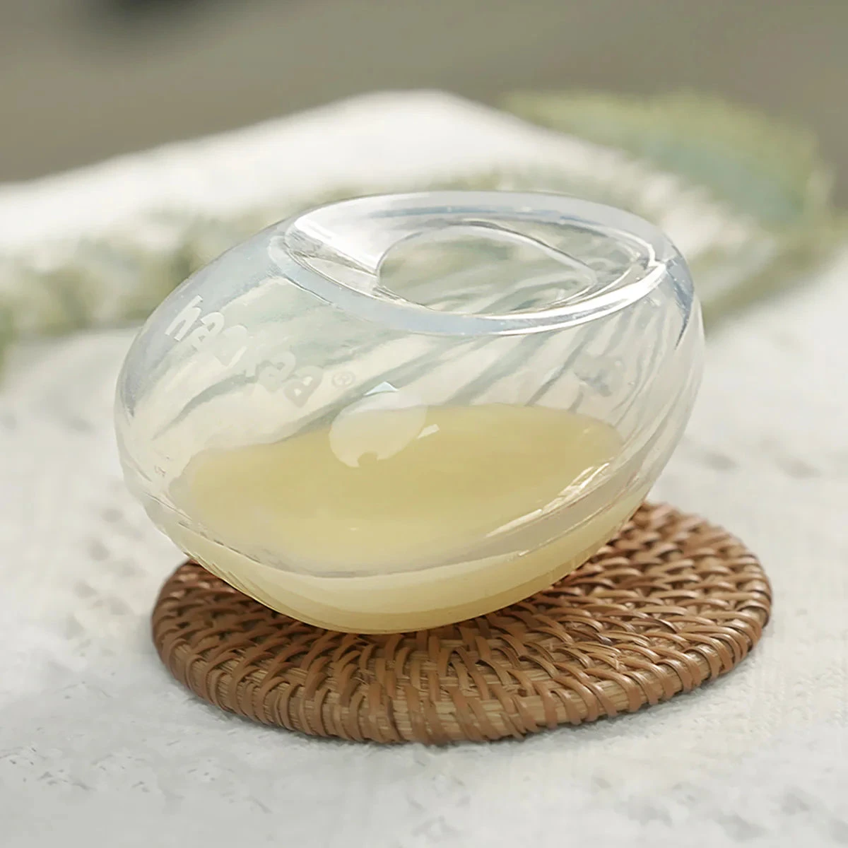 Haakaa Shell Wearable Silicone Pump- 75ml 7 Haakaa Shell Wearable Silicone Pump- 75ml - Image 7