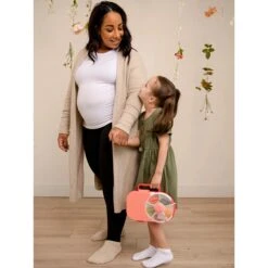 GoBe 2 In 1 Lunchbox With Snack Spinner VARIOUS COLOURS 19 GoBe 2 In 1 Lunchbox With Snack Spinner VARIOUS COLOURS -METRO BABY SHOP LB WatermelonCoral MomandDaughter 2048x 496ea32a a8e7 4e27 803a 3ff0b06bd9cf