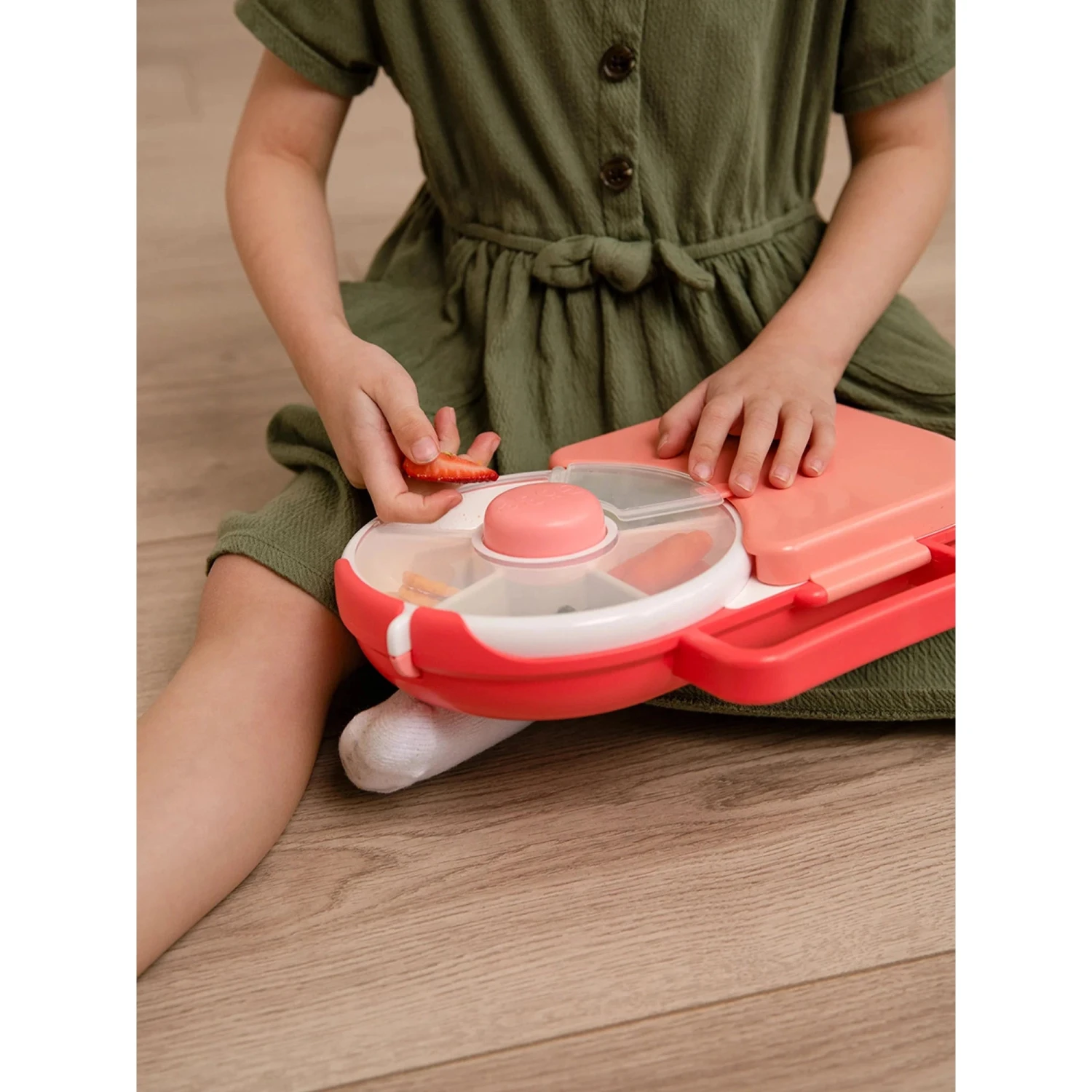 GoBe 2 In 1 Lunchbox With Snack Spinner VARIOUS COLOURS 6 GoBe 2 In 1 Lunchbox With Snack Spinner VARIOUS COLOURS - Image 6