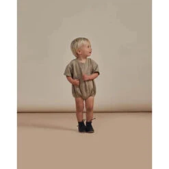 Relaxed Short Sleeve Bubble Romper -METRO BABY SHOP RCAW23Kids 0210 RC AW23 Drop1 00854