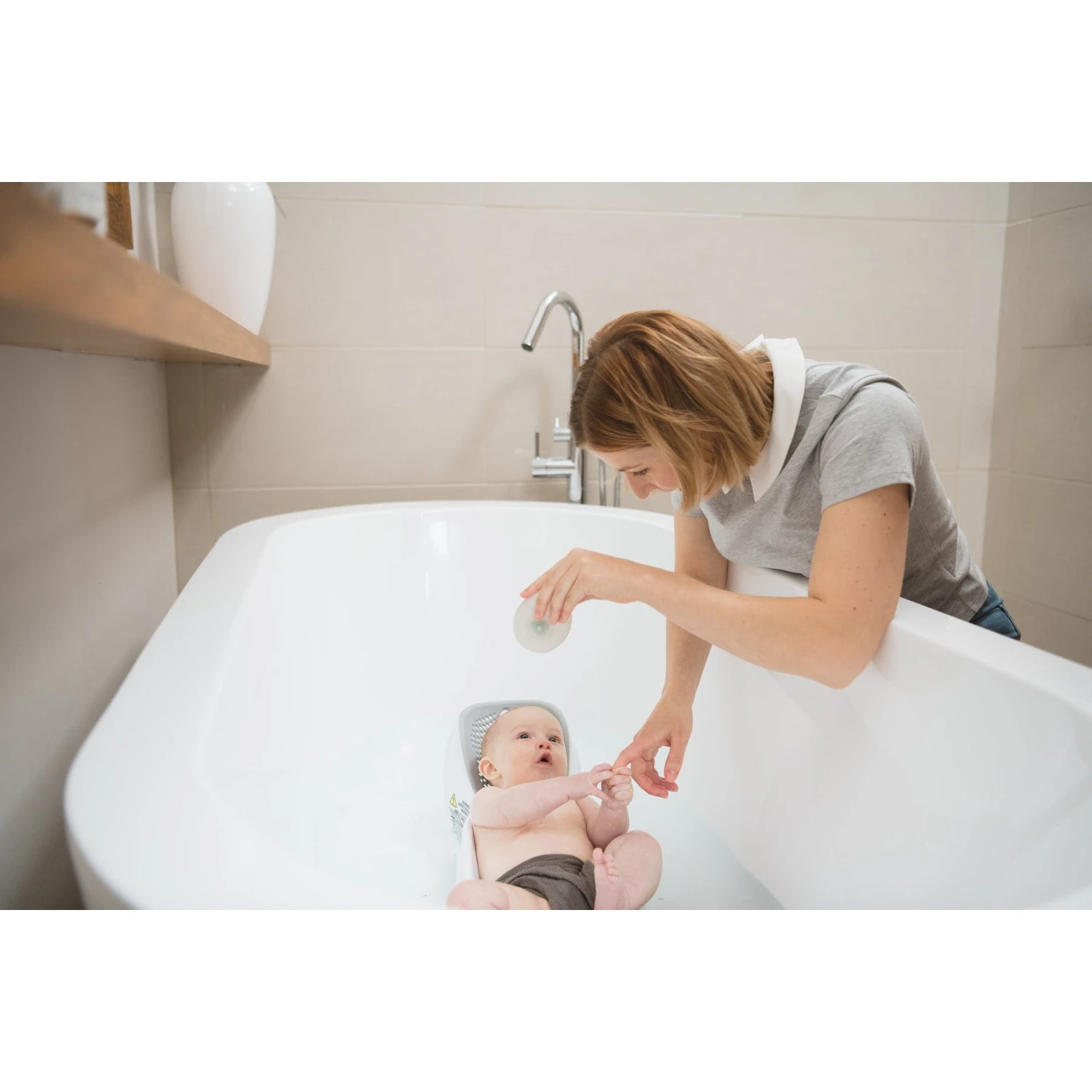 Angelcare Bath Support Fit - Light Grey 5 Angelcare Bath Support Fit - Light Grey - Image 5