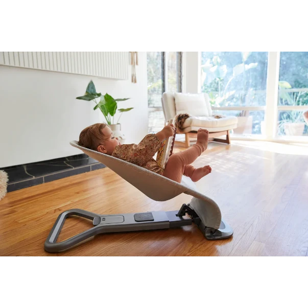 Ergobaby Evolve 3 In 1 Bouncer VARIOUS COLOURS 8 Ergobaby Evolve 3 In 1 Bouncer VARIOUS COLOURS - Image 8