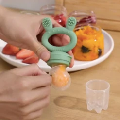 Haakaa Fresh Food Teething Feeder & Cover Set VARIOUS COLOURS -METRO BABY SHOP ScreenShot2022 10 21at16.45.54