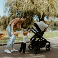 Oscar M2 Pram VARIOUS COLOURS -METRO BABY SHOP ScreenShot2022 11 20at16.06.07