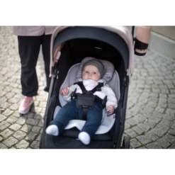 Thule Newborn Inlay - Soft Grey -METRO BABY SHOP ScreenShot2023 02 15at14.38.44