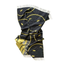 Smiley Blanket VARIOUS COLOURS PRE ORDER JULY -METRO BABY SHOP Screenshot2024 03 19at22.43.31