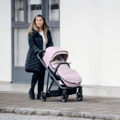 Thule Stroller Footmuff VARIOUS COLOURS -METRO BABY SHOP Screenshot2024 05 01at22.20.56