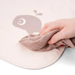 Done By Deer Sleeved Pocket Bib VARIOUS COLOURS 21 Done By Deer Sleeved Pocket Bib VARIOUS COLOURS -METRO BABY SHOP Sleeved pocket bib Wally Powder Info 4 PS