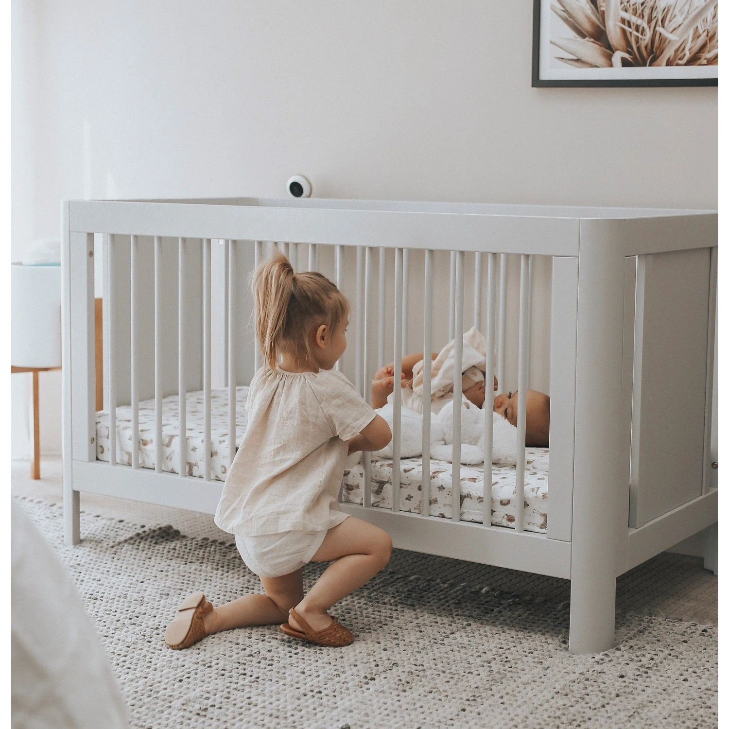 TROLL Sun Cot -White 2 TROLL Sun Cot -White - Image 2