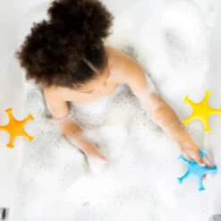 Ubbi® Ubbi Starfish Suction Bath Toys -METRO BABY SHOP UB10565 9 1000x1000 720x ad5c0476 1471 4c54 b8e0 2d88865775b8