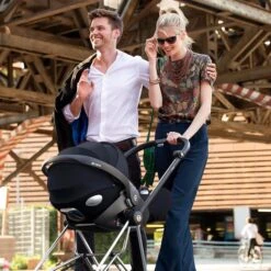 CYBEX Cloud Q Capsule + Base - Graphite Black -METRO BABY SHOP cybex cloud q plus priam 96f9682a 49e2 4d8d ab08 12c51166ad08