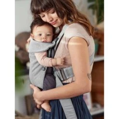 Baby Carrier Mini 3D Mesh - Light Grey -METRO BABY SHOP en 021018 baby carrier mini grey 3d mesh lifestyle babybjorn 04