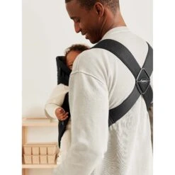 Baby Carrier Mini Cotton - Black -METRO BABY SHOP en 021056 baby carrier mini black cotton lookbook babybjorn 08