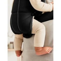 Baby Carrier Mini Cotton - Black -METRO BABY SHOP en 021056 baby carrier mini black cotton lookbook babybjorn 09