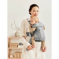 Baby Carrier Mini 3D Jersey - Light Grey -METRO BABY SHOP en 021072 baby carrier mini light grey 3d jersey lookbook babybjorn 03