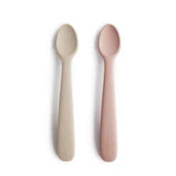 Mushie Silicone Feeding Spoon - 2 Pack VARIOUS COLOURS -METRO BABY SHOP katya fixSPOON shiftingsand blush final 600x 52c4d28a 4487 4a21 b7d6 fb8d95bc4f9e