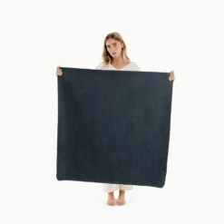 Mini Mat VARIOUS COLOURS 7 Mini Mat VARIOUS COLOURS -METRO BABY SHOP raven mini holding 1000x 9a9aa998 d3b7 4d34 90a4 957fb9c0db52