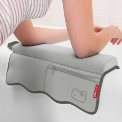 Skip Hop Moby Bathtime Essential Kit - Grey 14 Skip Hop Moby Bathtime Essential Kit - Grey -METRO BABY SHOP skiphop moby bathtime essentials kit grey6 1024x1024 e29f227e 1f05 46fb a5e8 d4f509a45955