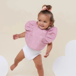 Waterproof Frill Snuggle Bib - Daisy -METRO BABY SHOP snuggle bib daisy frill snuggle bib 6 1000x e3376b44 69ff 4d32 8b55 7d1729f5a2d9