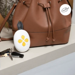 Medela Solo Single Electric Breast Pump -METRO BABY SHOP solo ecommerce image5 light and portable