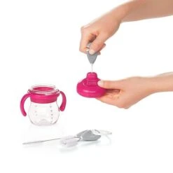 Straw & Sippy Cup Top Cleaning Set - Grey -METRO BABY SHOP tot 62123200 4b 1024x1024 e65fb035 9c36 43a9 8e07 b24b8ec03e86
