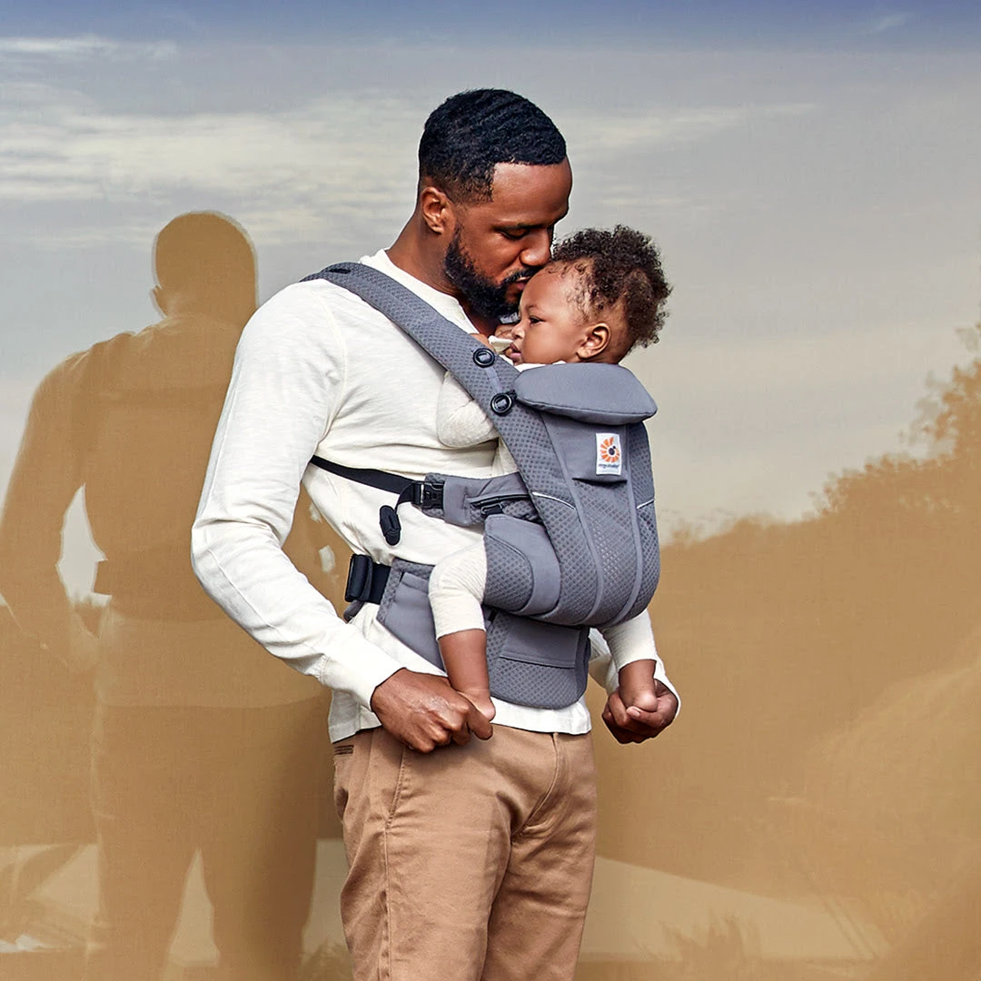 Ergobaby Omni Breeze Baby Carrier - Graphite Grey 3 Ergobaby Omni Breeze Baby Carrier - Graphite Grey - Image 3